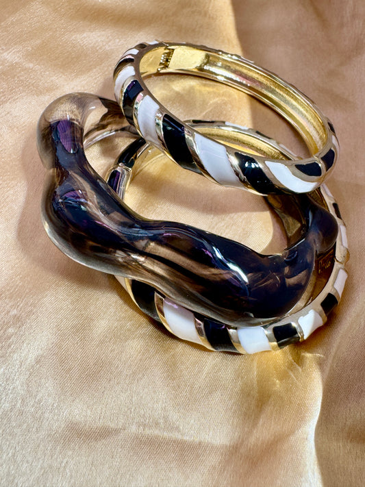 NOIR MOOD TRIO – Black & Cream Enamel With Plum Resin Bangle Stack