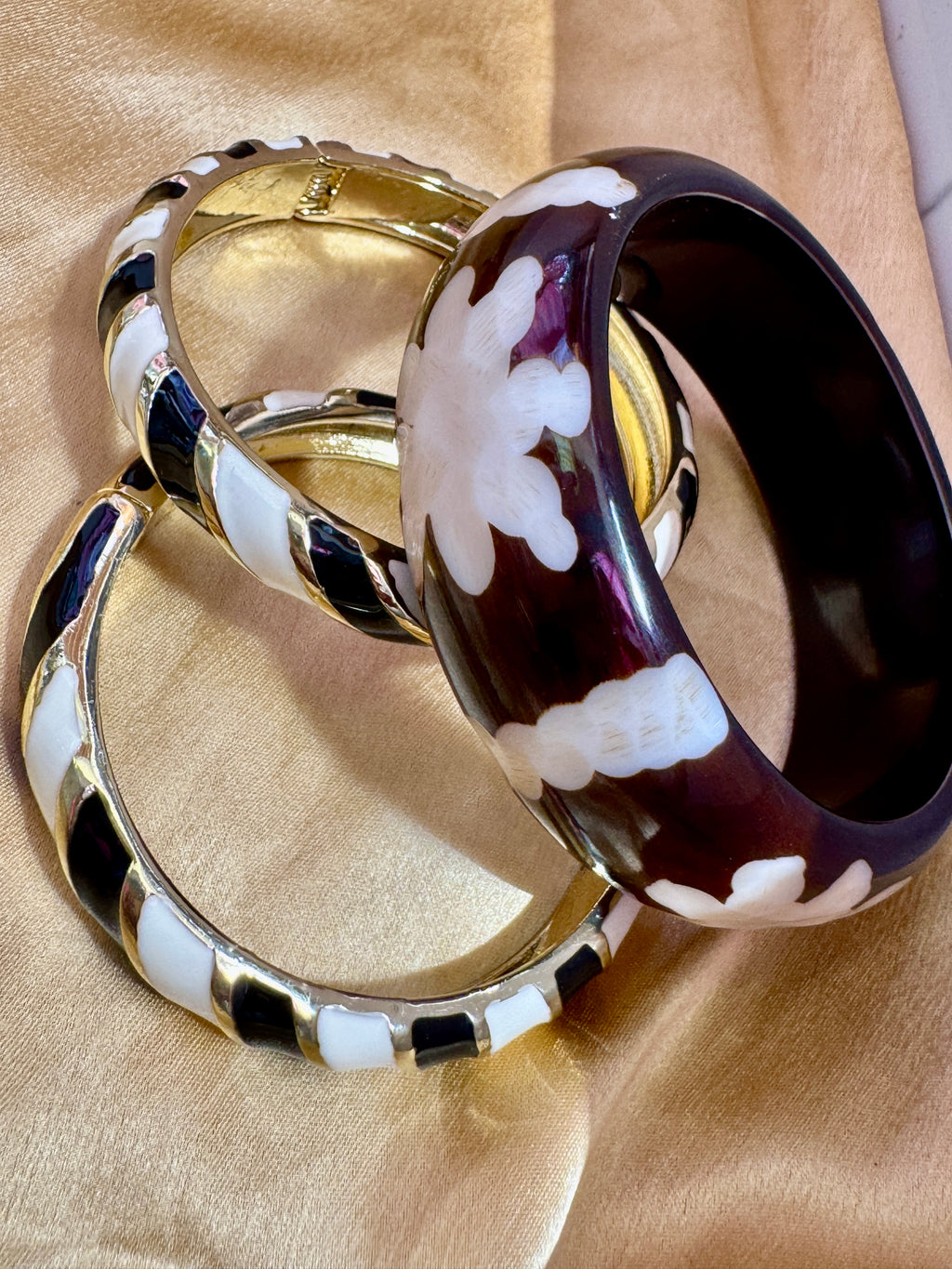 MONO BLOOM TRIO – Black & Cream Enamel With Floral Resin Stack