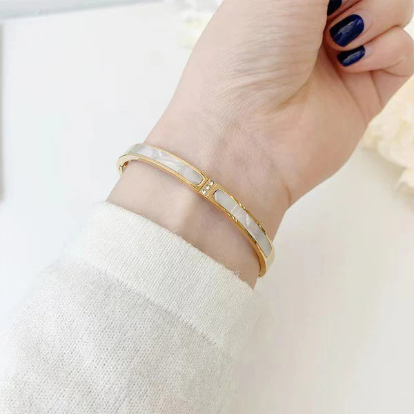 Seren – Mother of Pearl Luxe Bangle