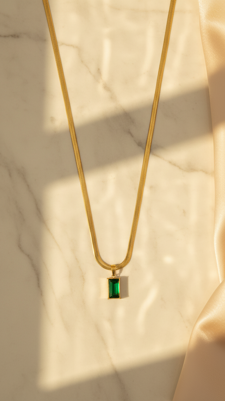 Emeren – Luxe Verde Prism Pendant