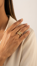 Elaris – Twin Link Gold Statement Ring