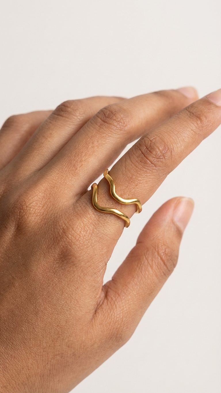 Aeris – Fluid Wave Adjustable Ring