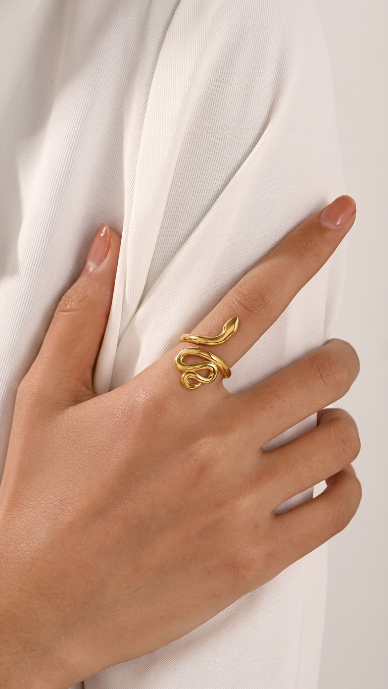 Zenya – Golden Serpent Wrap Ring