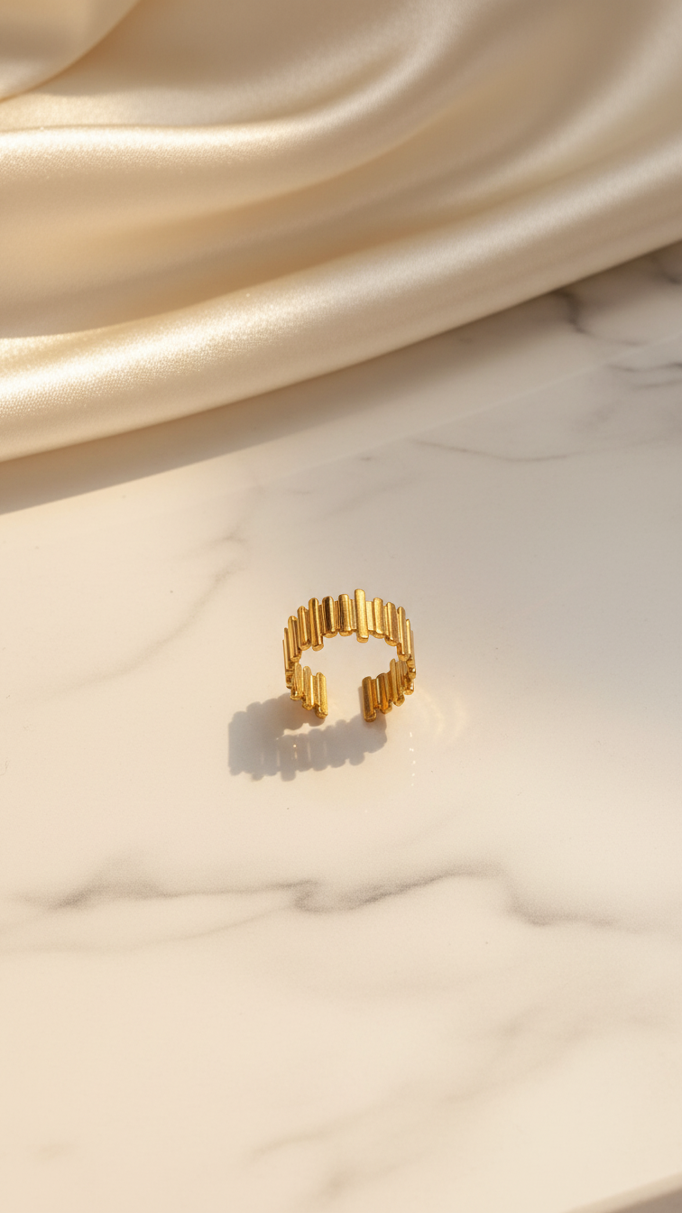 Vexa – Bold Textured Adjustable Ring