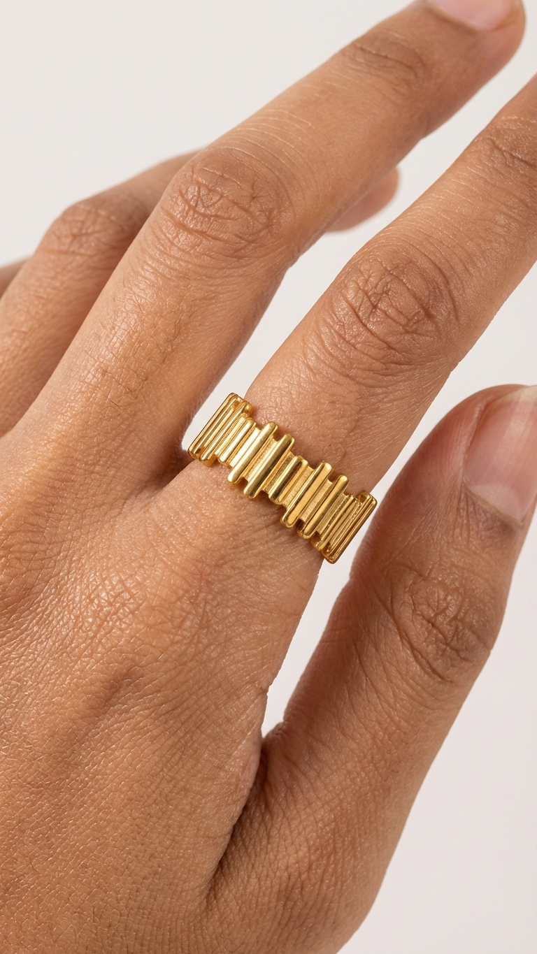 Vexa – Bold Textured Adjustable Ring