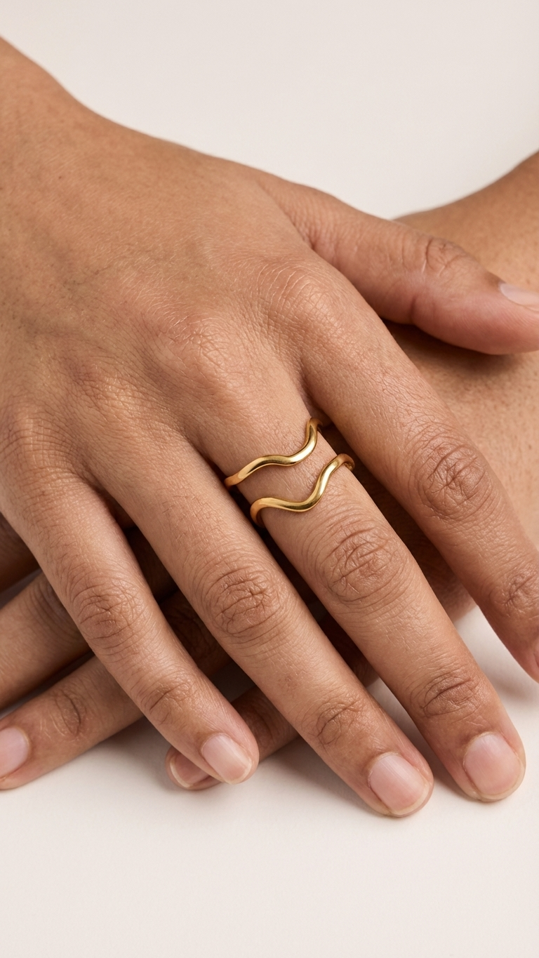 Aeris – Fluid Wave Adjustable Ring