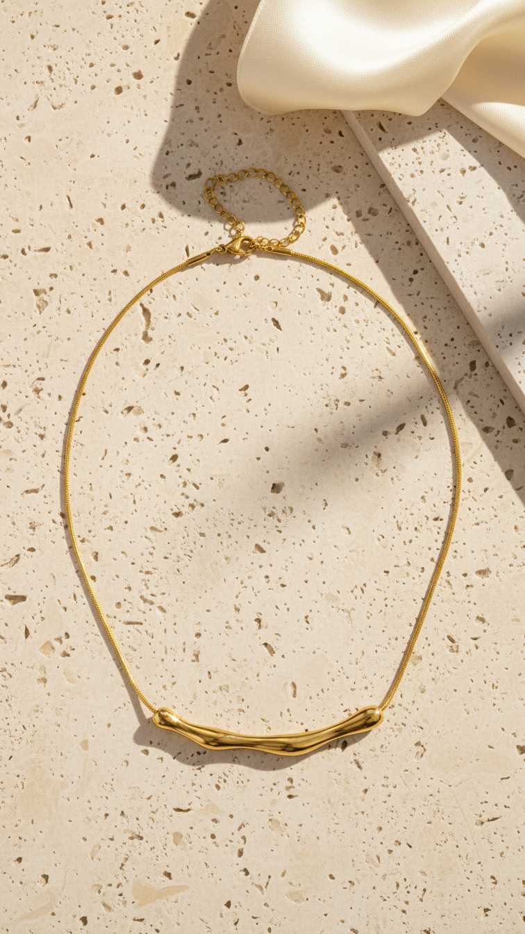 Aloura – Sculpted Arc Elegance Necklace
