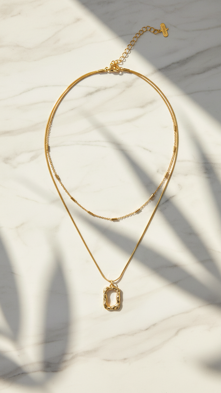 Elantra – The Golden Layers of Chic