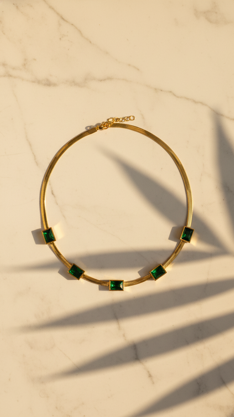 Zarael – Emerald Gold Snake Chain Necklace