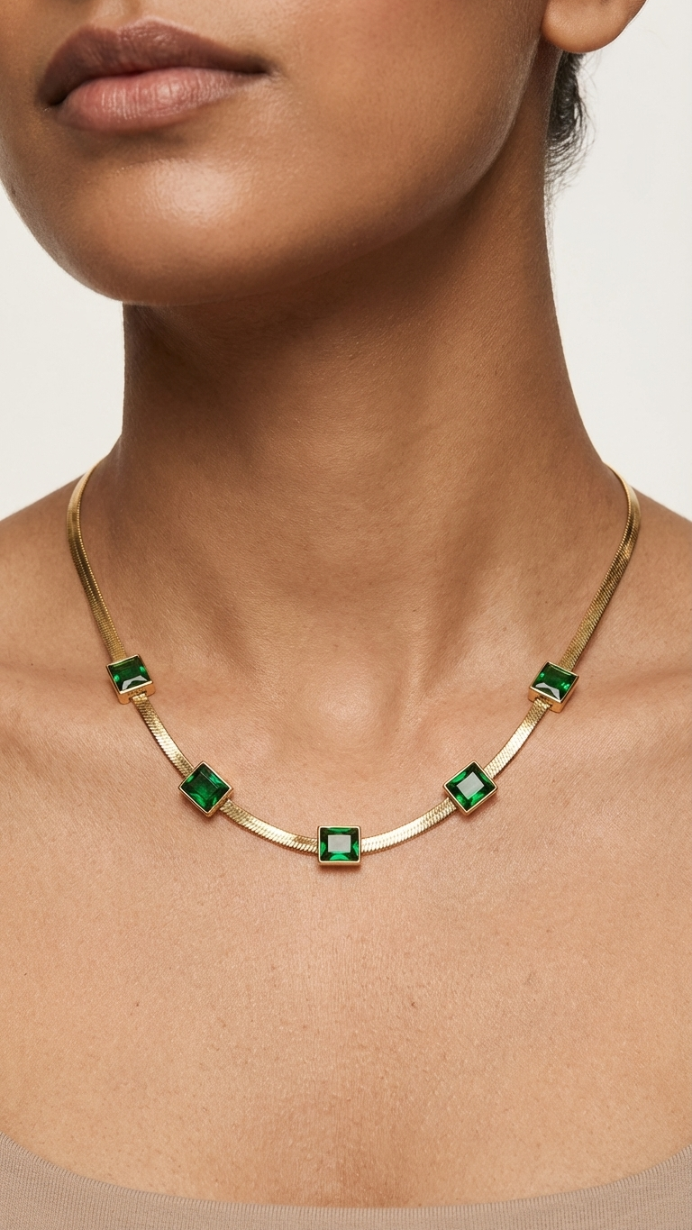 Zarael – Emerald Gold Snake Chain Necklace