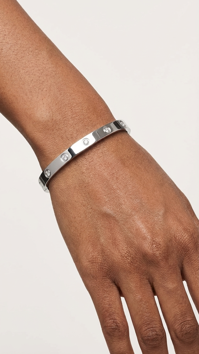 Arvella – Silver Luxe Love Bangle