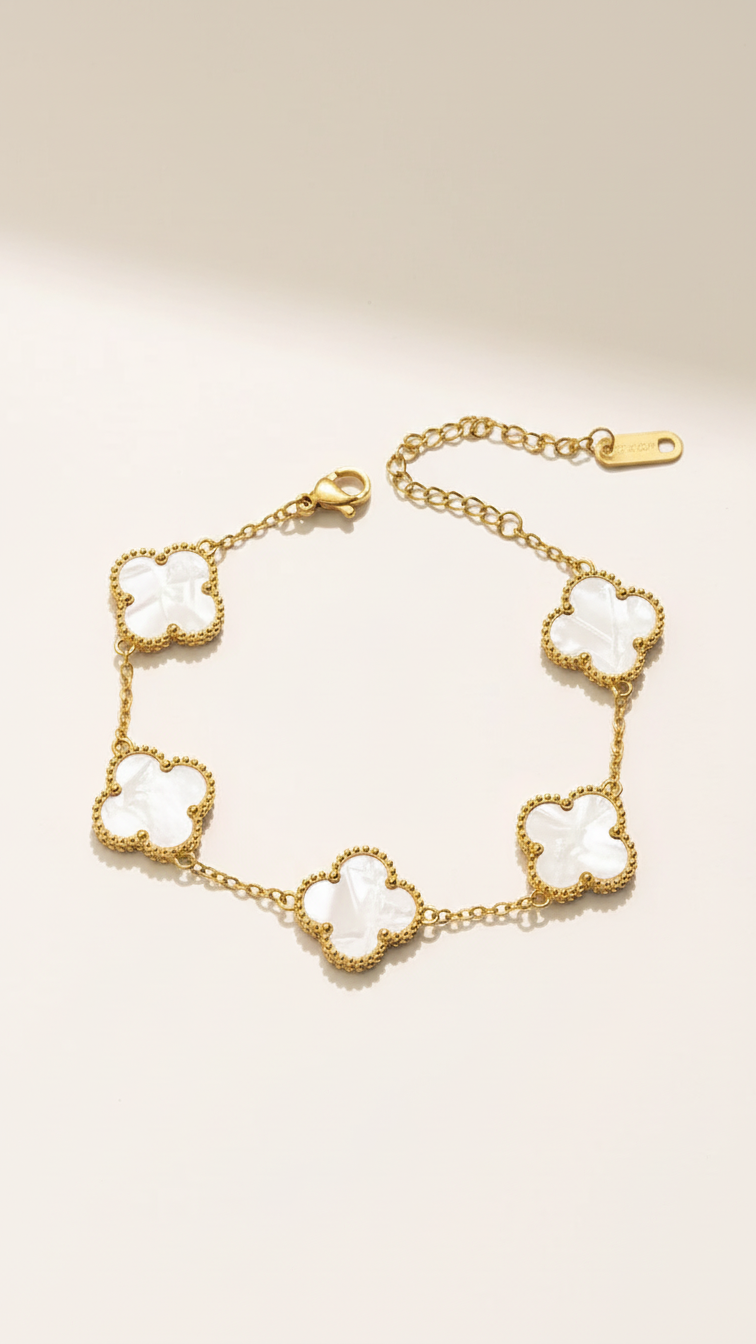 Aurielle – The Lucky Luxe Clover Band