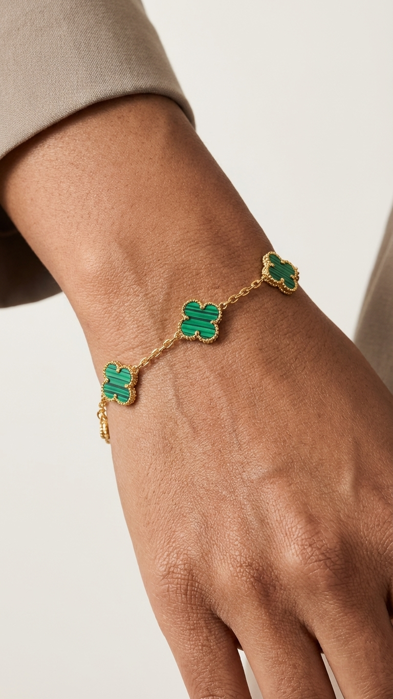 Emeralda – Lucky Green Clover Chain Bracelet