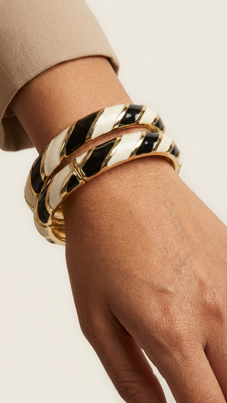 MONARE DUO – The Black & White Enamel Bangle Set (Pair)