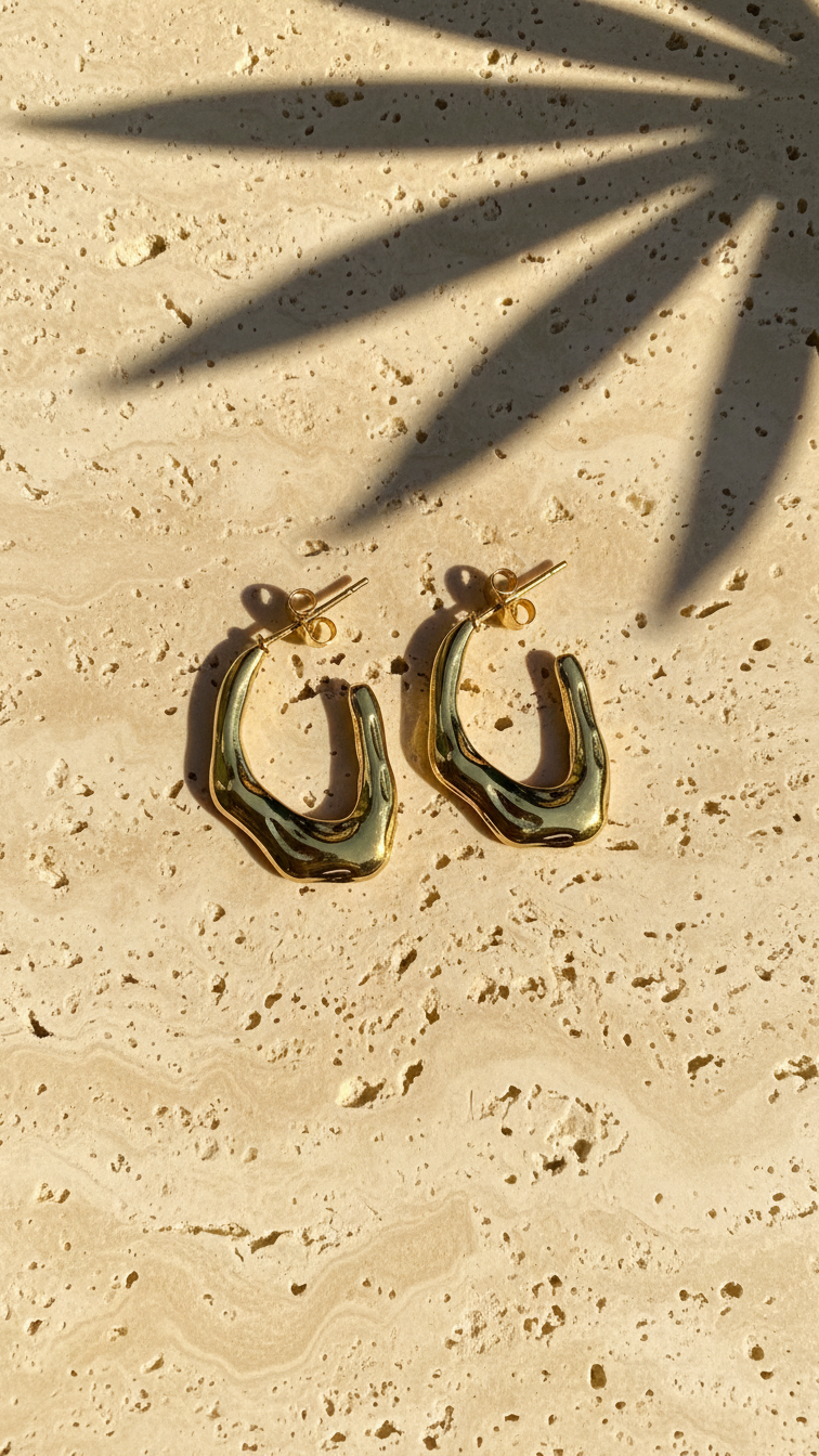 Neriah – Sculpted Flow Hoops