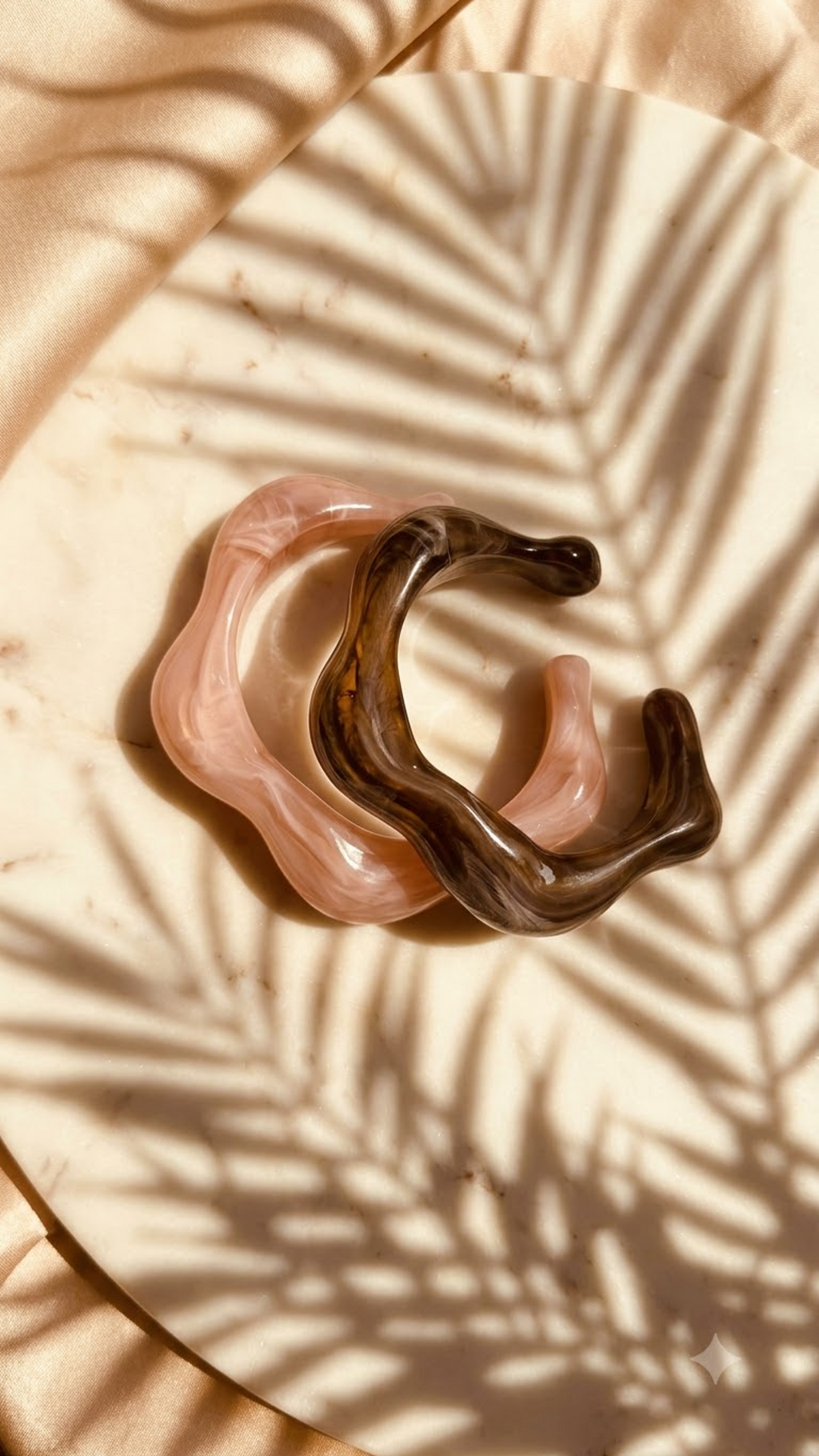 Elaris – Rose & Smoke Resin Wave Cuff