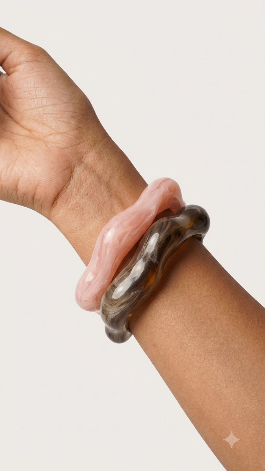 Elaris – Rose & Smoke Resin Wave Cuff