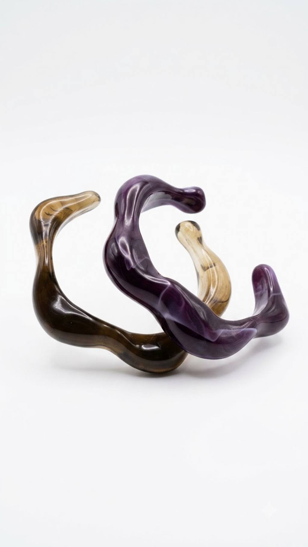 Veyra – Sculpted Resin Statement Wave Cuff