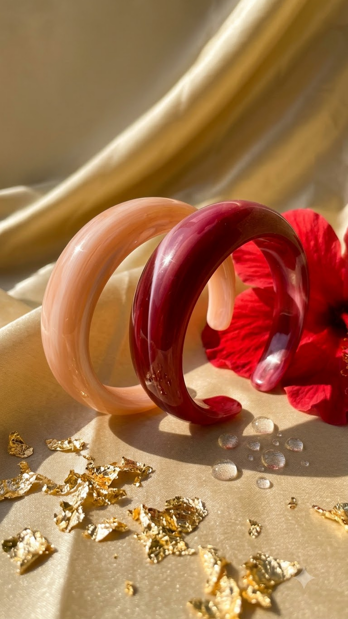 AURELIA – The Dual Glow Resin Cuff