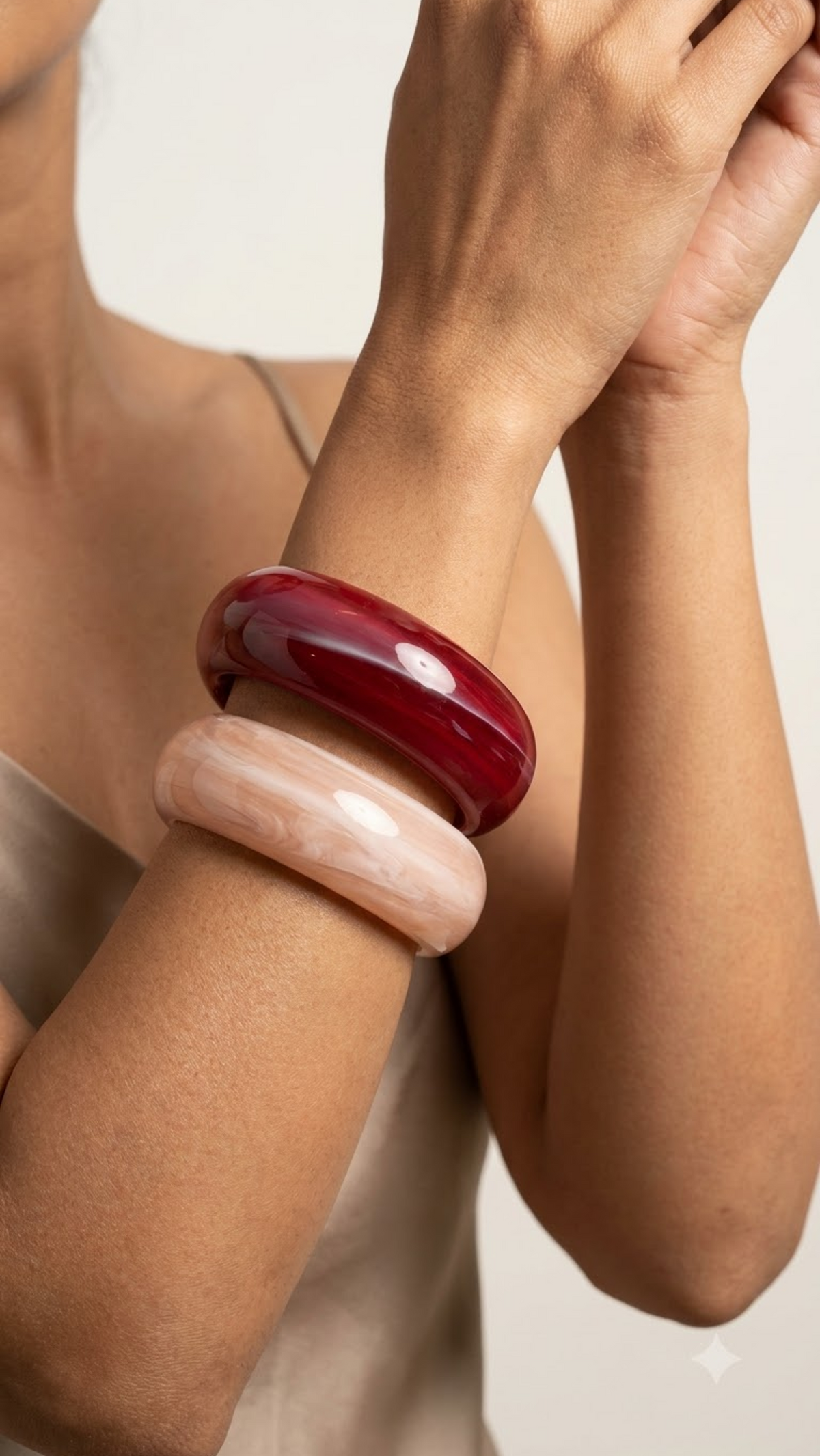 AURELIA – The Dual Glow Resin Cuff