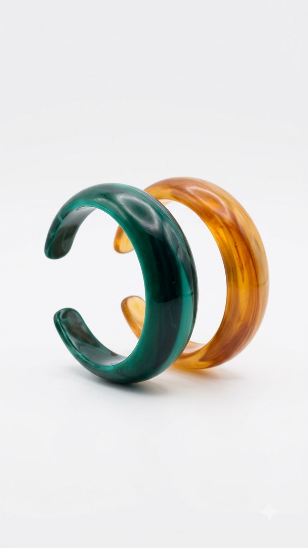 SOLVINA – The Dual Radiance